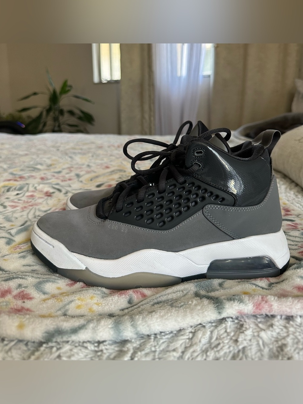 Youth Jordan Maxin 200 (GS)